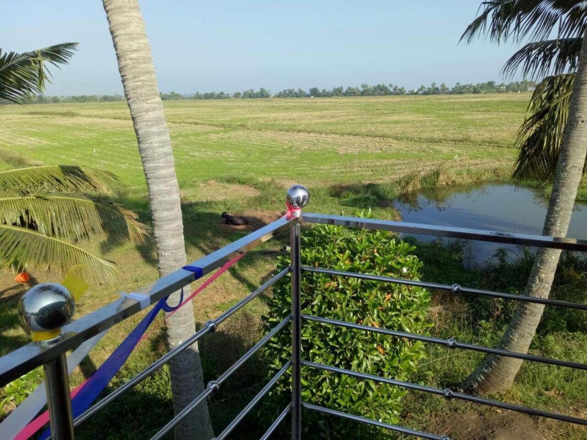 Marari Houseboat Hotel Mararikulam Luaran gambar