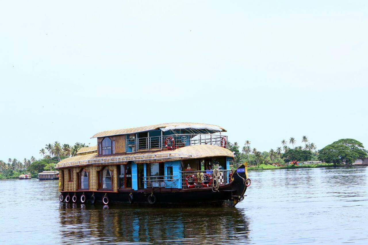 Marari Houseboat Hotel Mararikulam Luaran gambar