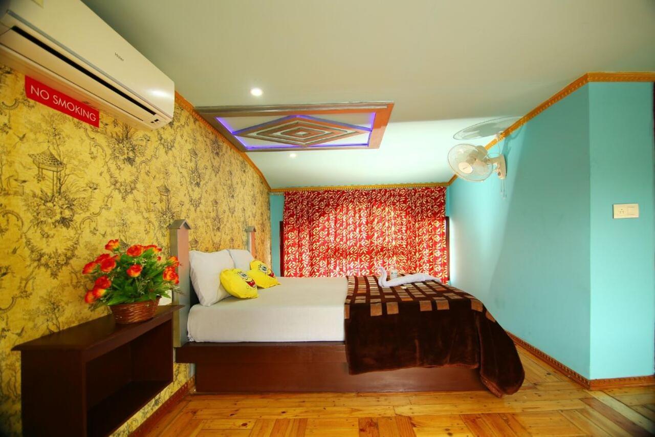 Marari Houseboat Hotel Mararikulam Luaran gambar